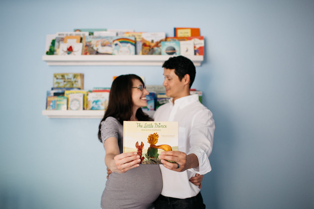 Lifestyle maternity session | San Diego family photographer | www.brittneyvierphotography.com