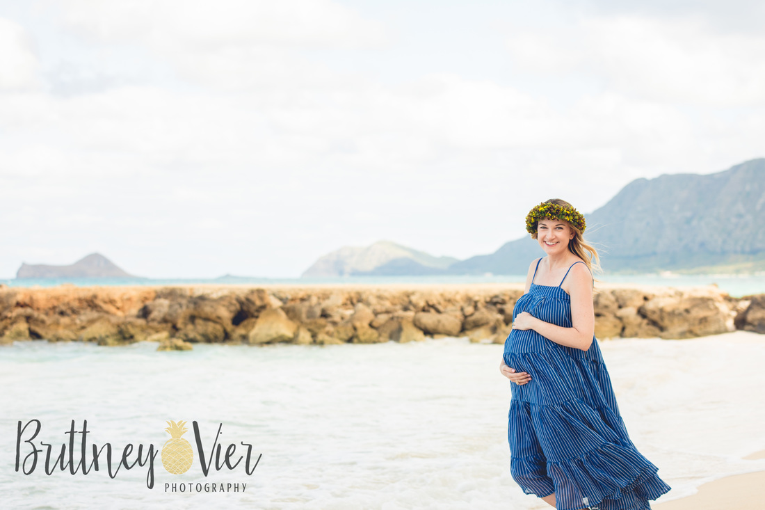 Maternity photo | beach session | Hawaii
